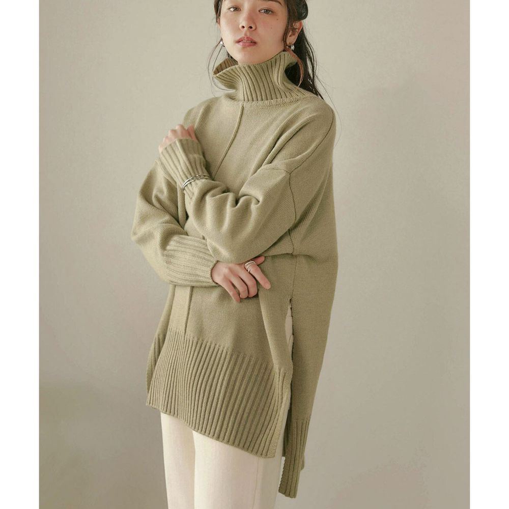 日本 Bou Jeloud - 側高衩顯瘦長版高領針織上衣-淺墨綠