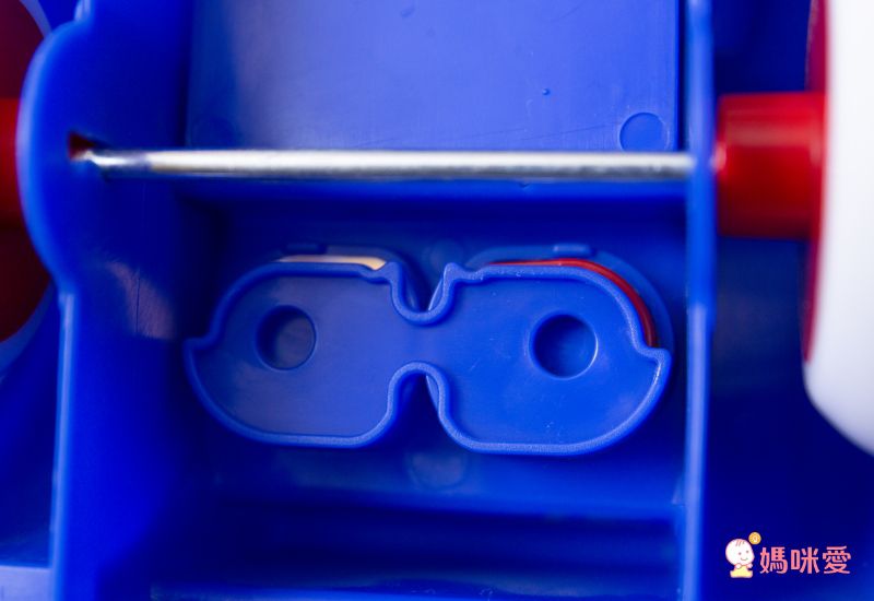 瑞典Viking toys - 醫療特派車(含2隻人偶)-28cm