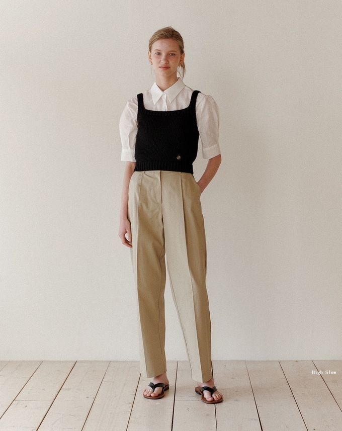 韓國 ANDYOUBROWN - 時尚壓褶直筒長褲-米白