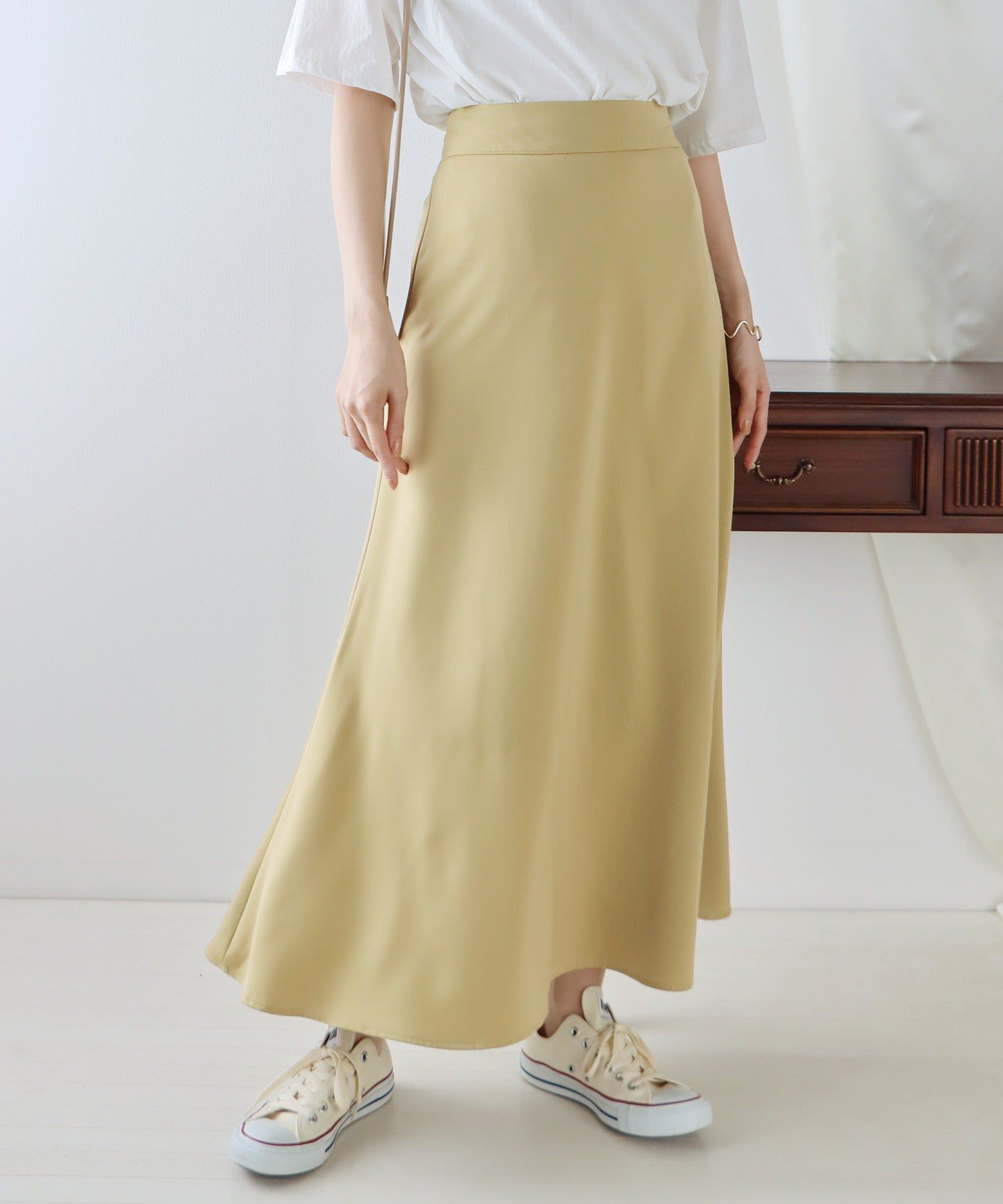 日本 BLUE EAST - [熱銷推薦] 甜美百搭修身剪裁長裙-果綠