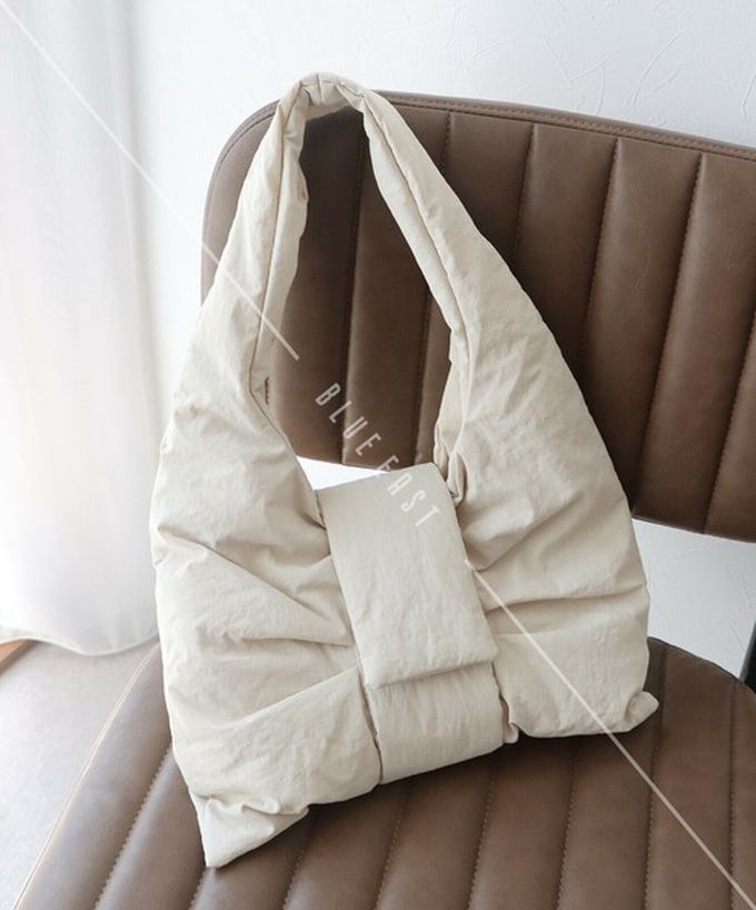 日本 BLUE EAST - 大蝴蝶結造型柔軟2way側背/手提包-淺米