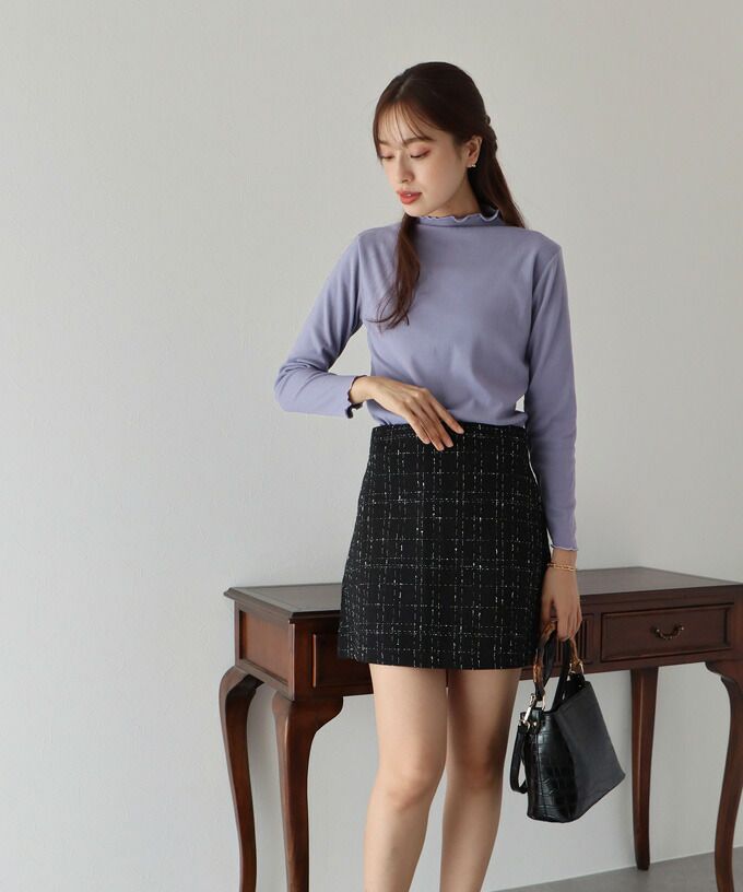 日本 BLUE EAST - 微立領木耳邊薄長袖上衣/打底衫-簡約白