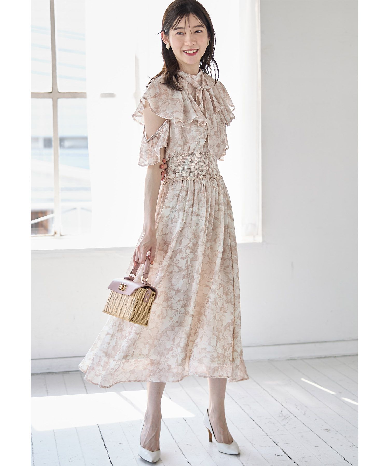 日本 tocco-closet - 浪漫時光碎花雪紡洋裝-寶貝藍