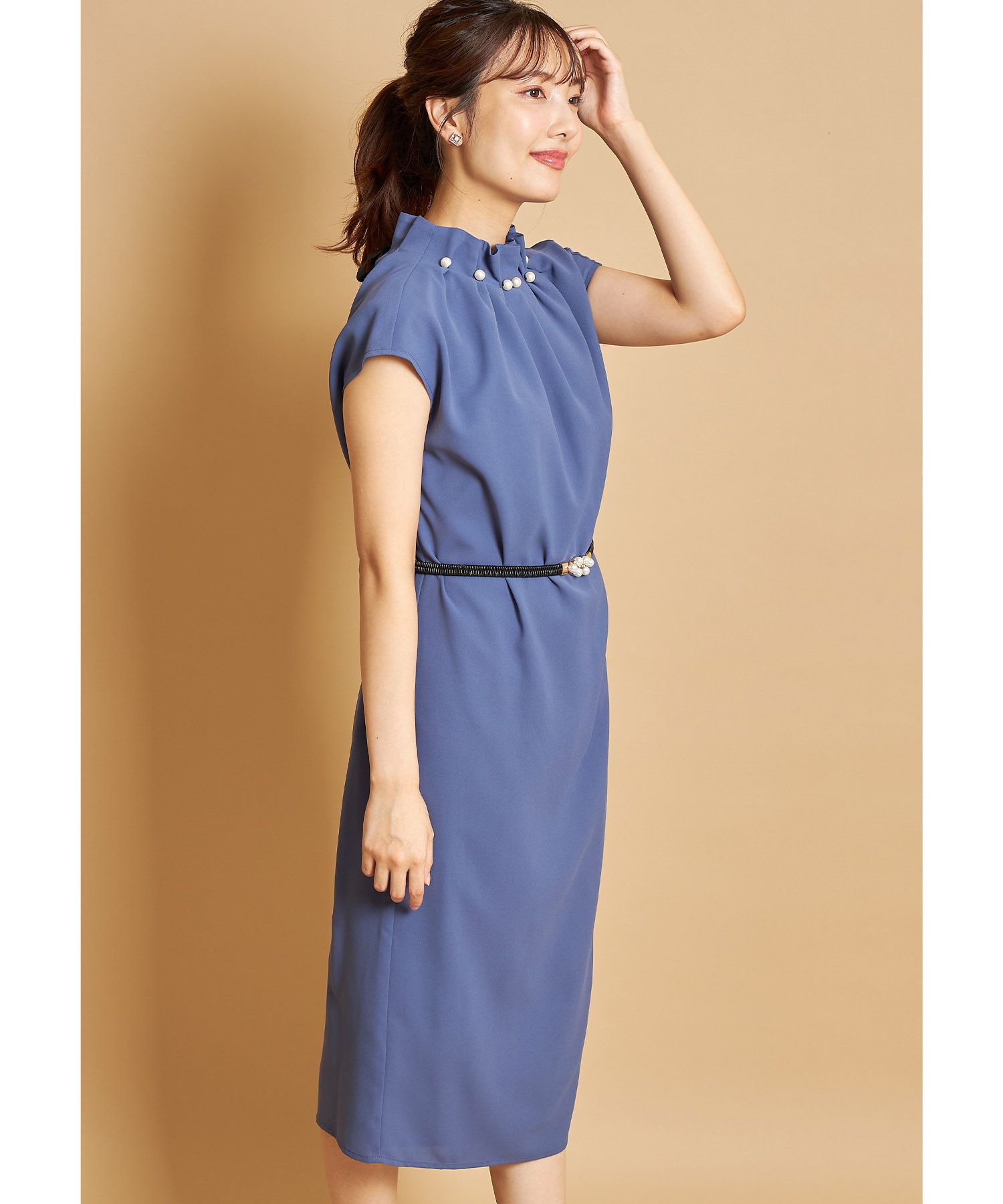 日本 tocco-closet - 高雅珍珠皺摺簡約洋裝-知性黑