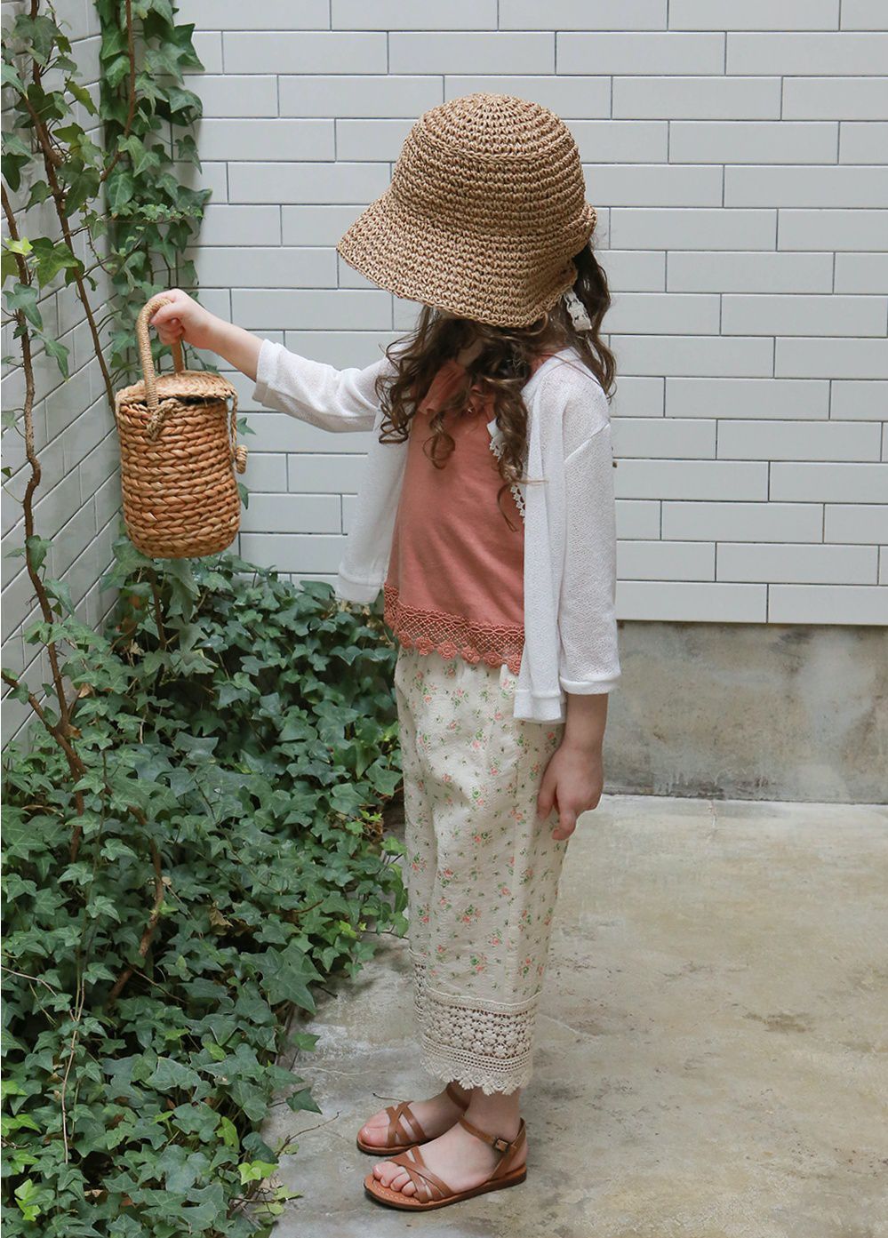 韓國 PuellaFLO - 荷葉圓領菱格鏤空露背上衣-磚紅