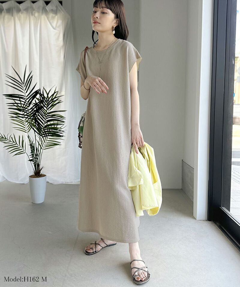 日本 Classical Elf - 極簡圓領修身無袖洋裝-黑