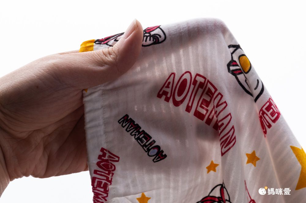 純棉連帽防曬外套-卡通人物-超人力霸王-白色