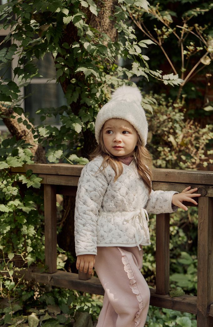 韓國 Puellaflo - 小花無領鋪棉綁帶絎縫外套-白灰