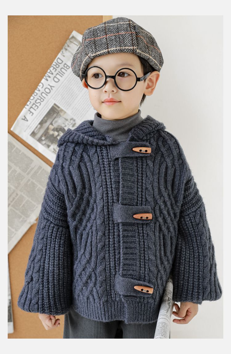 TONGMO - 復古木釦麻花編織連帽毛衣外套-黃綠色