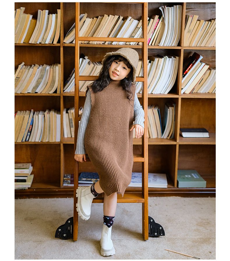 森林系半高領針織背心連身裙-咖啡色