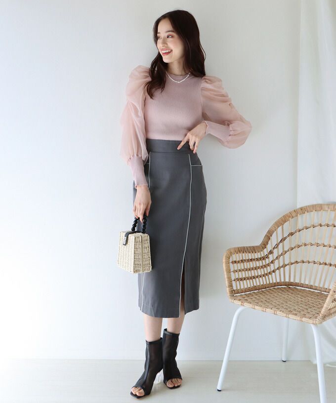 日本 BLUE EAST - 超修身剪裁後縮腰百搭長裙-米