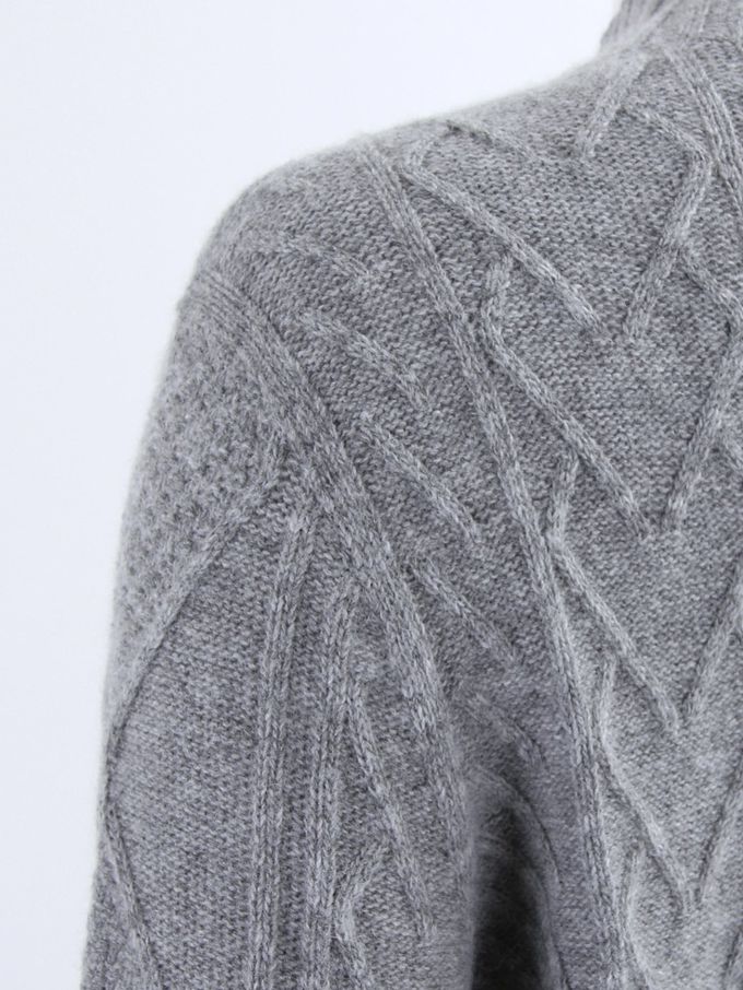 韓國女裝連線 - 立體紋路中領針織長袖上衣-燕麥米 (FREE)