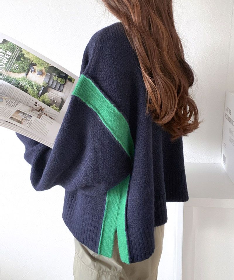 日本 Classical Elf - 撞色拼接寬鬆落肩毛衣-黑x杏