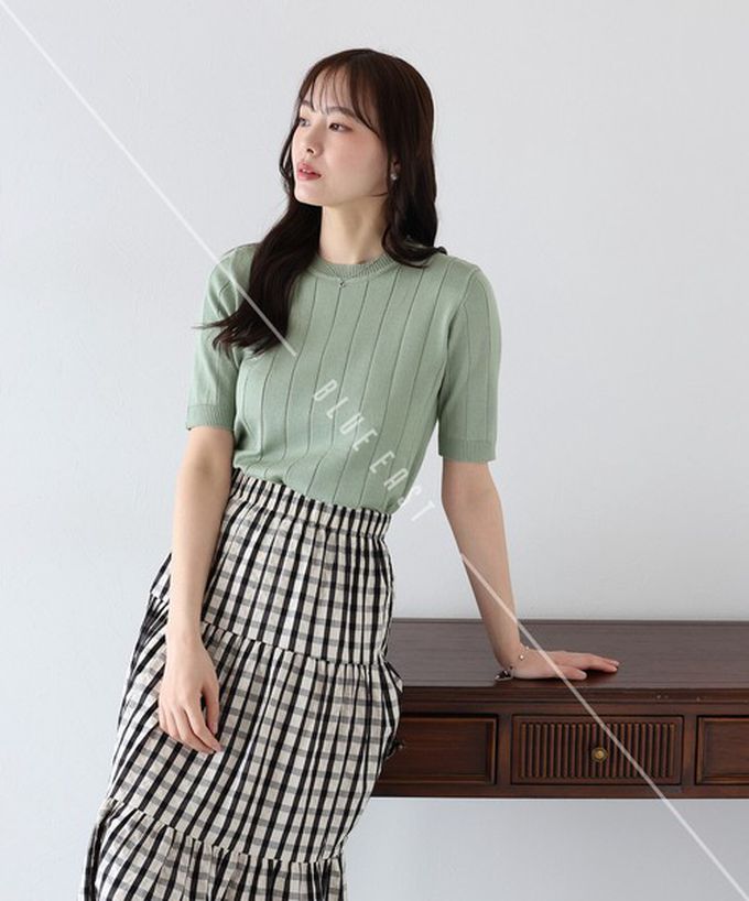 日本 BLUE EAST - 羅紋彈性薄針織五分袖上衣-復古紅