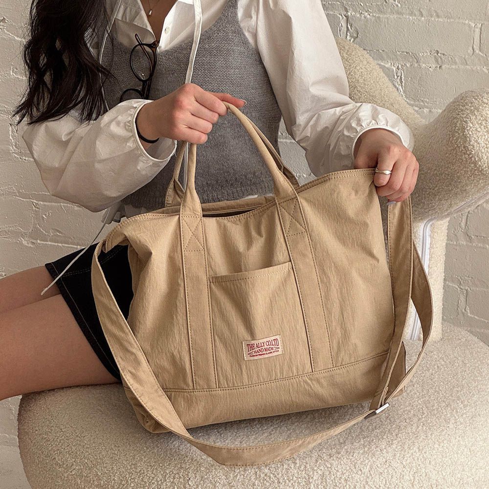 小眾設計 (附小拉鍊包)大容量尼龍輕量拉鍊斜背包-奶茶