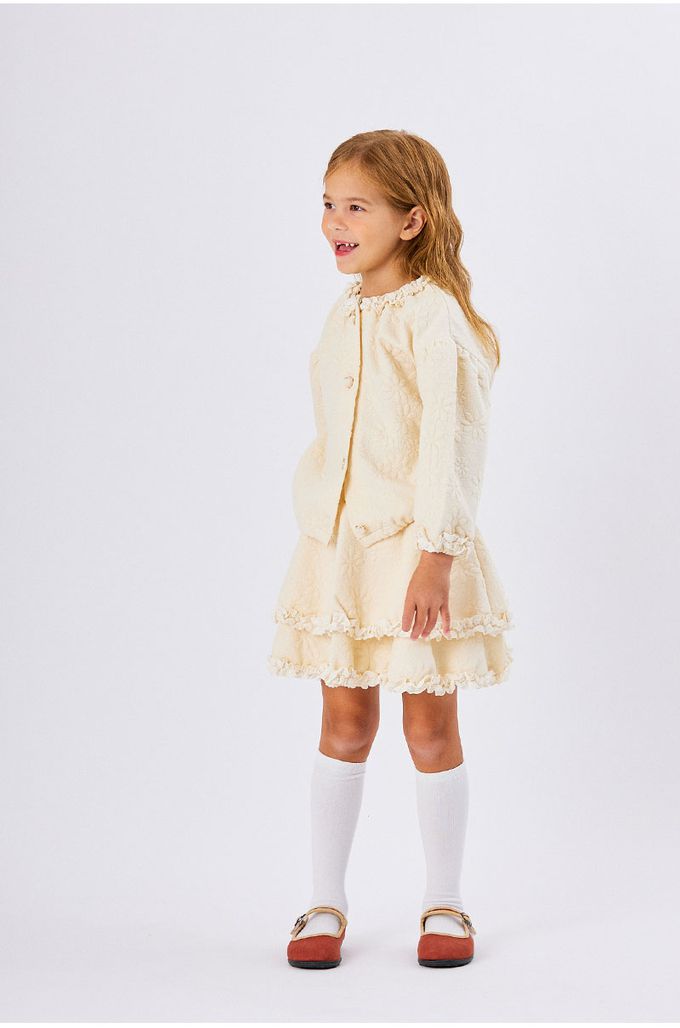 韓國 OZKIZ - 立體花朵印愛心釦縮口外套-米白