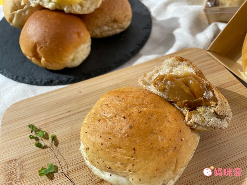 免運｜高雄排隊名店【奧瑪烘焙】日式崎風蛋糕/羅馬生乳包