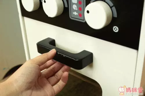 New！媽咪愛網路獨家新品：Hape 限量版北歐風黑白廚房＋咖啡機