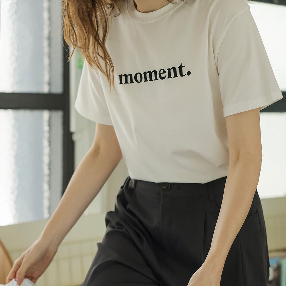 文字印莫代爾混紡短袖上衣-白 (FREE)