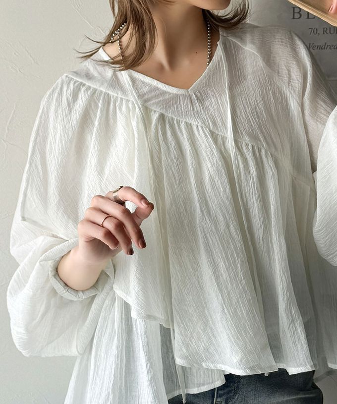 日本 Classical Elf - 清新飄逸不對稱荷葉長袖上衣-黑