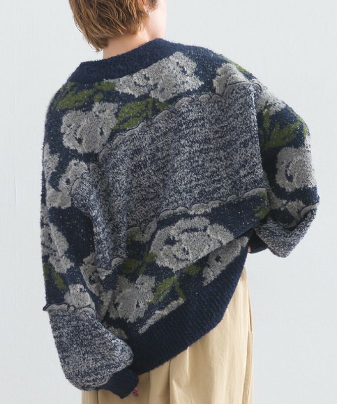 日本 Lupilien - 毛茸感華麗大花朵針織上衣-海軍藍