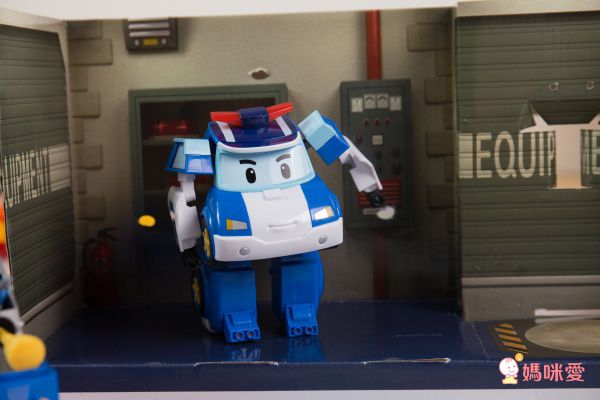 POLI 波力救援小英雄 - LED變形羅伊手提基地