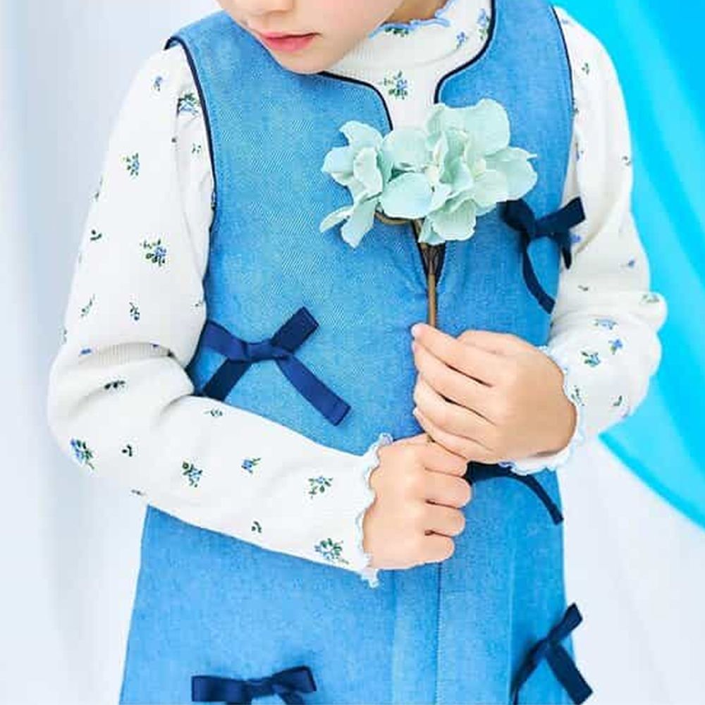 木耳小高領甜美百搭長袖上衣-小藍花-白