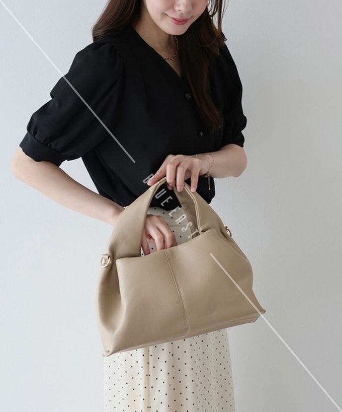 日本 BLUE EAST - 圓潤俏麗2way手提包(附長揹帶)-黑