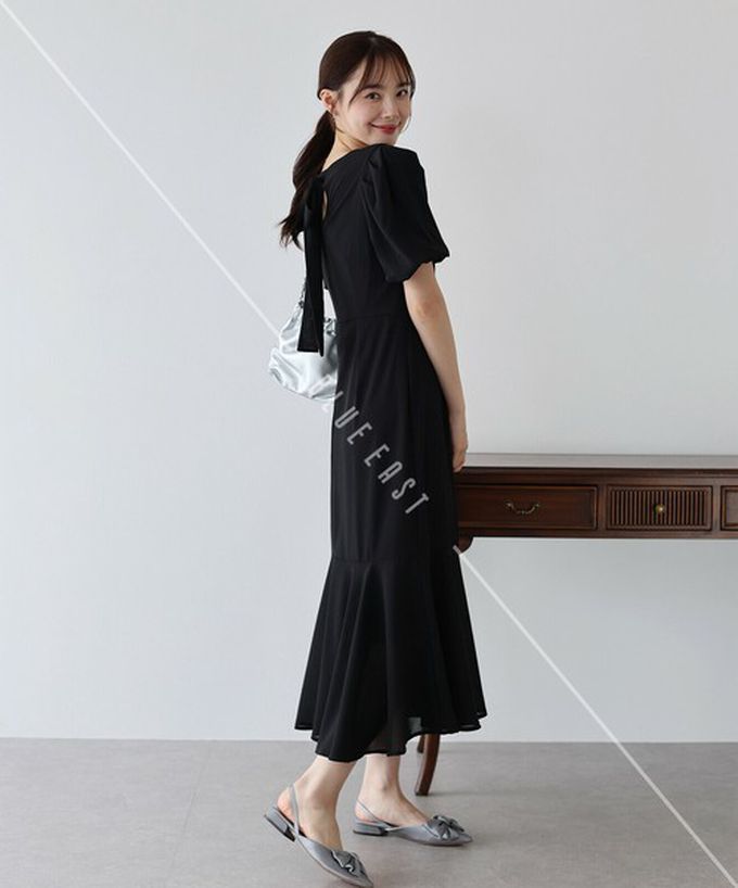 日本 BLUE EAST - 優雅方領後綁帶泡泡袖魚尾洋裝-波點-米白 (M)