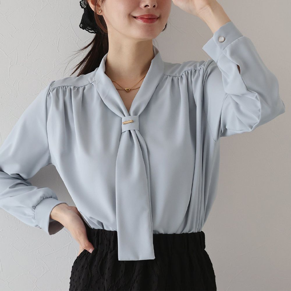 韓國製 氣質魅力金屬裝飾領結長袖上衣-水藍 (M)
