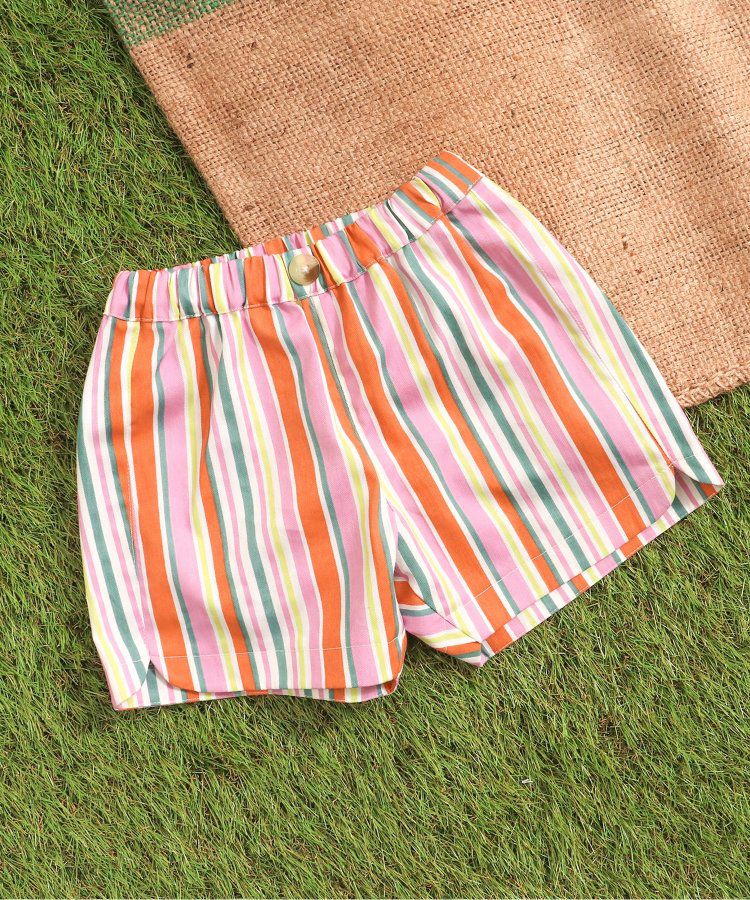 日本 apres les cours - 滿版印花夏天短褲(4分丈)-小花-水藍