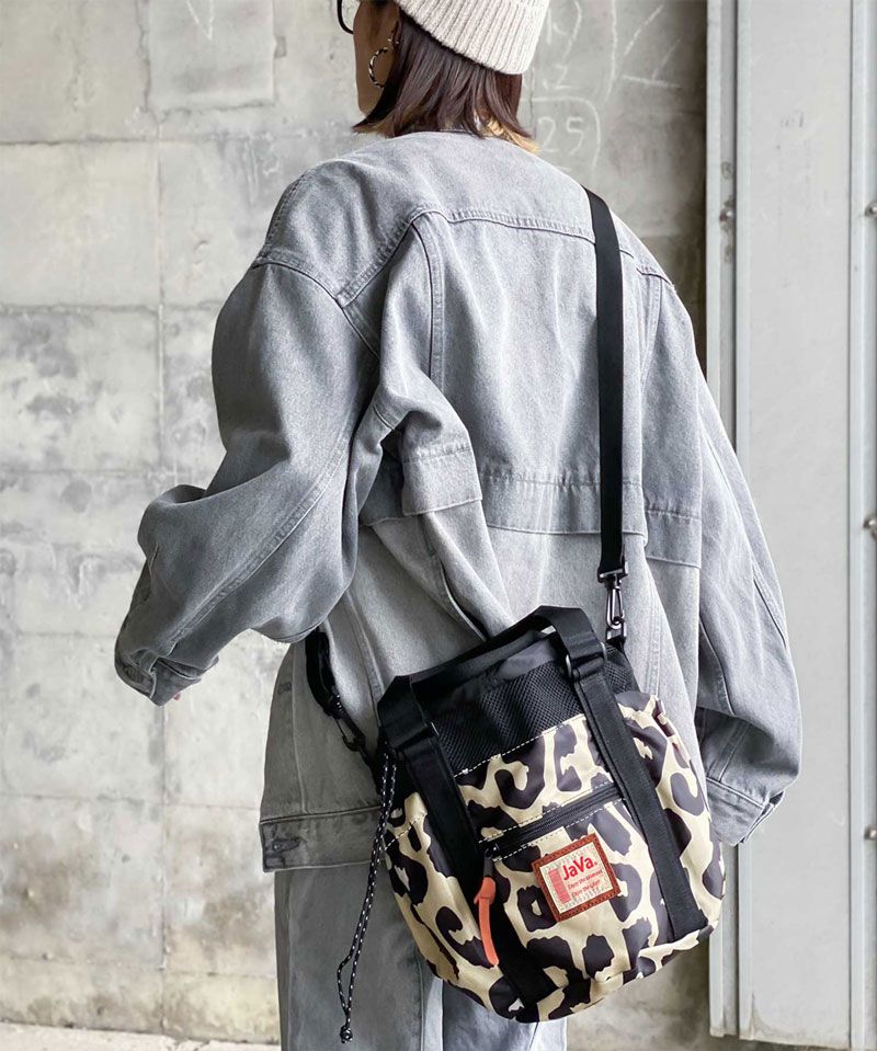 日本 Classical Elf - 2WAY美式休閒抽繩水桶包-豹紋