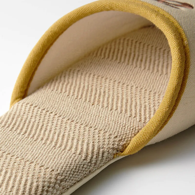 日本千趣會 - 麻料材質刺繡室內拖鞋-白鴿-咖啡