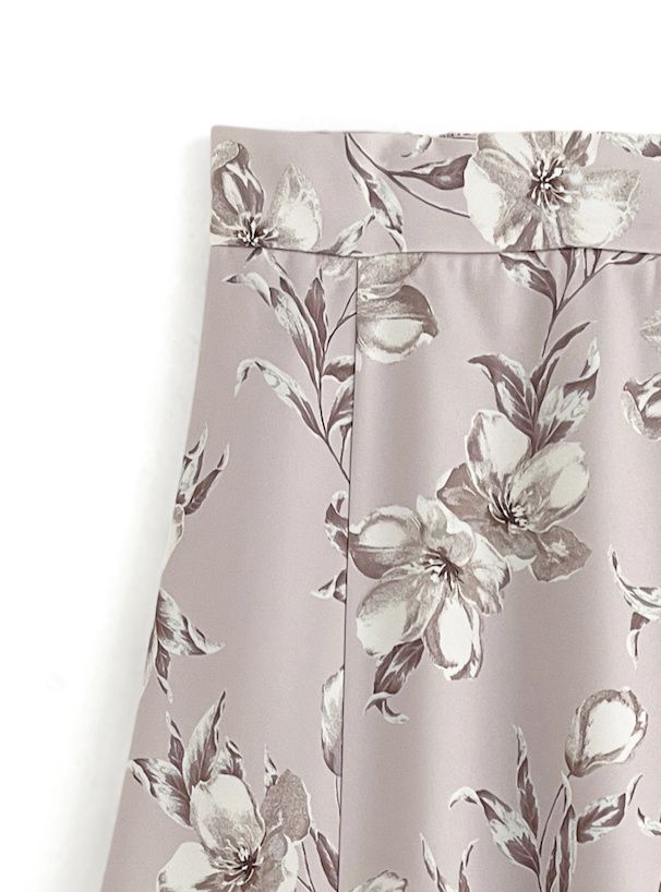 日本 GRL - 浪漫碎花修身長裙-春櫻粉