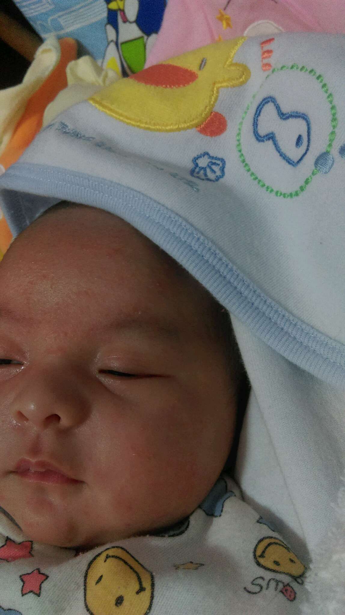 可用茶葉擦臉麻