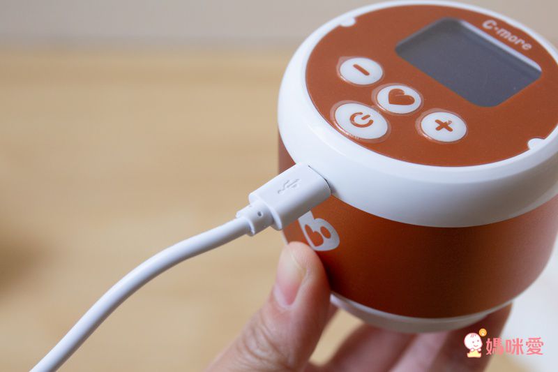 主機只有一個手掌的大小！新貝樂 雙邊電動吸乳器
