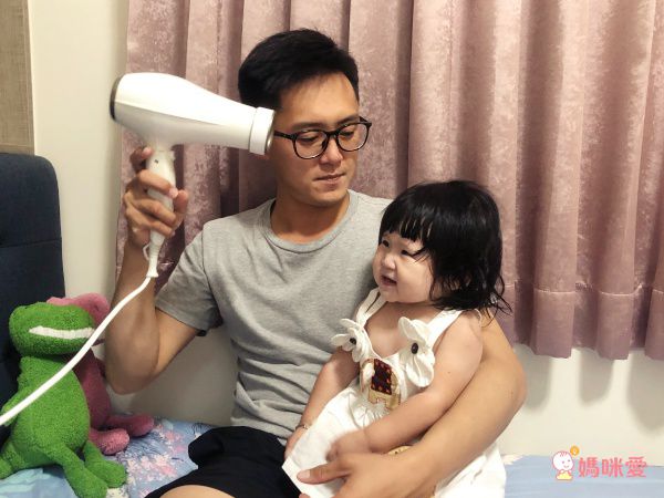 本 Create Ion 翻轉風 專業沙龍級負離子吹風機