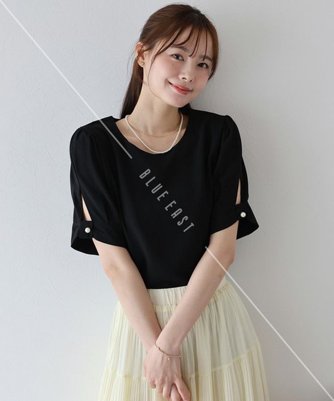 日本 BLUE EAST - 珍珠袖扣亞麻感氣質短袖上衣-黑 (M)