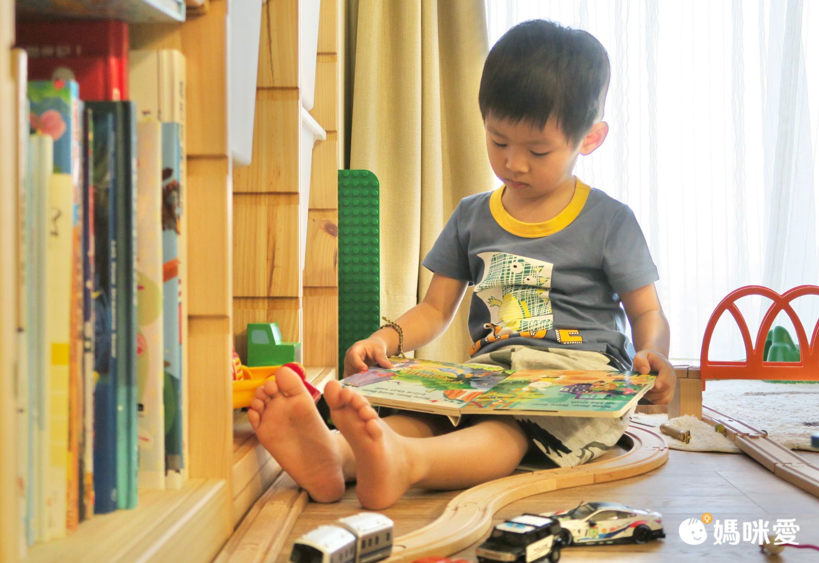 短袖棉T-童趣恐龍塗鴉-紅色