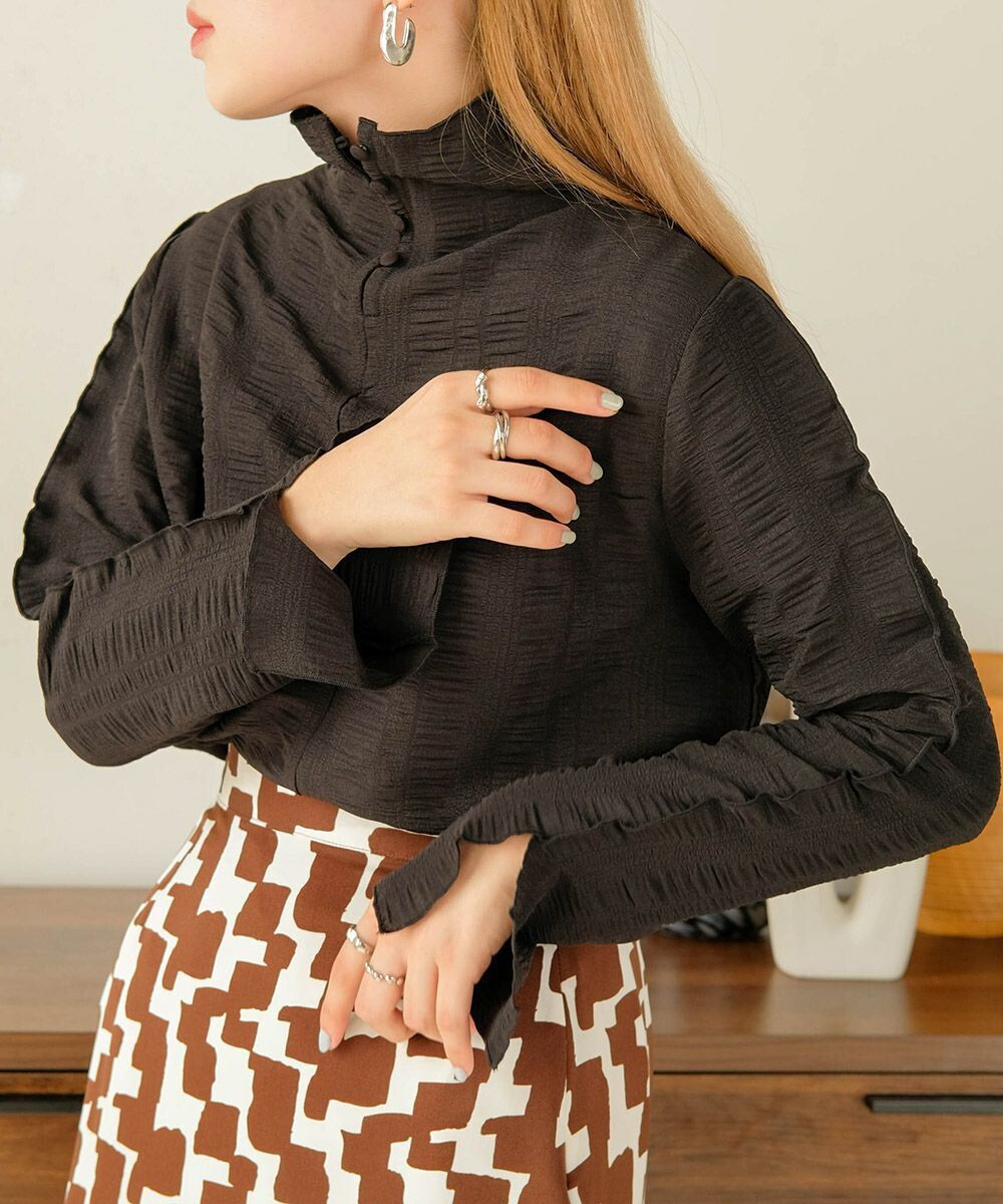 日本 Bab - 質感皺縮木耳領長袖上衣-酪梨綠