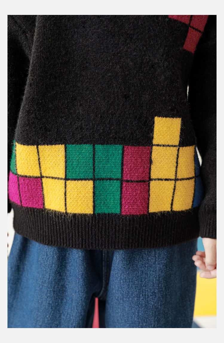TONGMO - 復古Polo翻領針織長袖毛衣-俄羅斯方塊-黑色