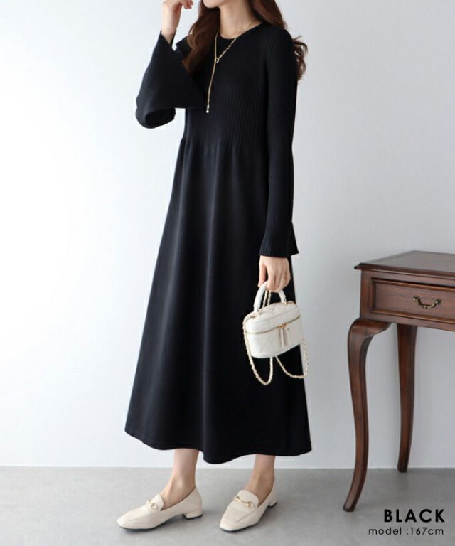 日本 BLUE EAST - 優雅花瓣袖羅紋針織洋裝-粉膚