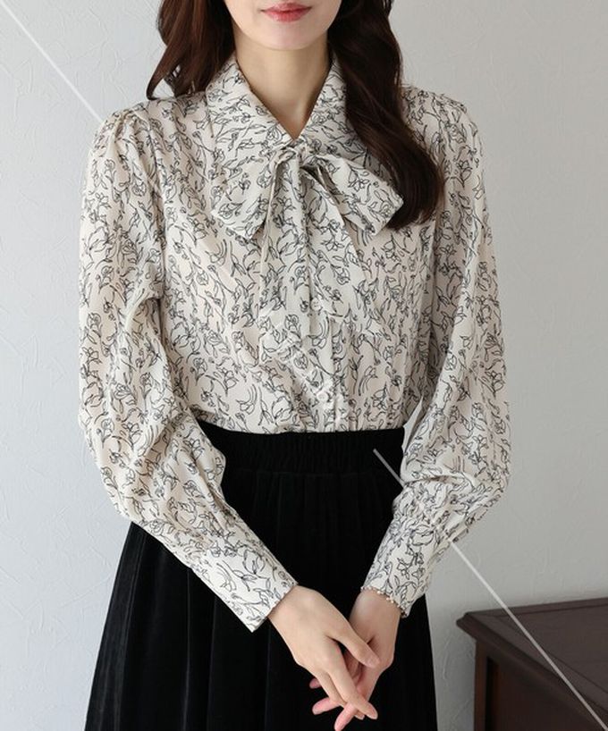 日本 BLUE EAST - 大人氣！優雅扭結雪紡長袖襯衫-花卉-白