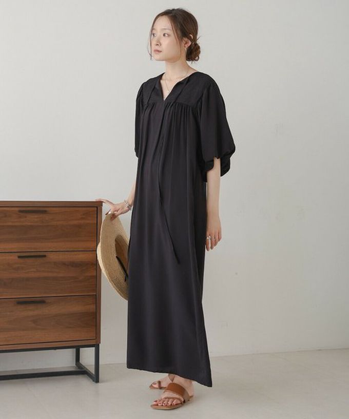 日本 Bab - 領口休閒綁帶泡泡短袖洋裝-經典黑 (M)