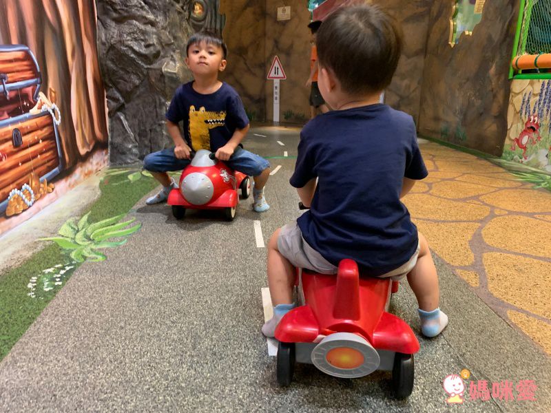 minihope美好的親子生活 - 抗菌除臭中筒襪(親子襪)-黑面琵鷺-灰