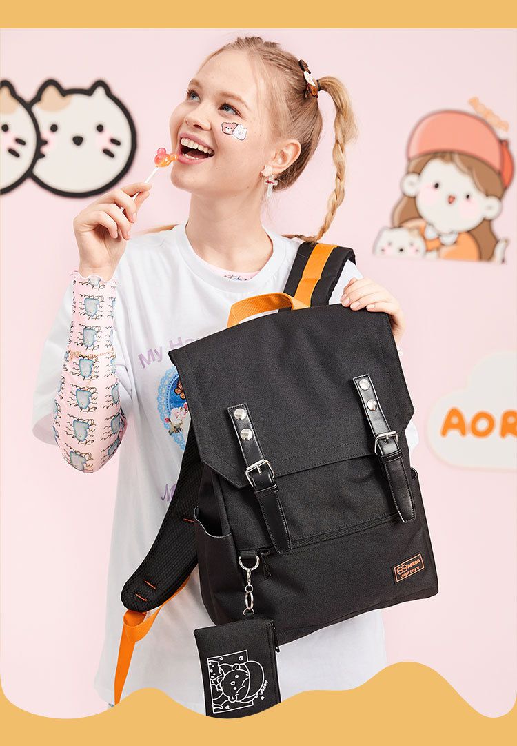 簡約少女感磁釦翻蓋書包-米色 (28x38.5x15cm)-附零錢小包