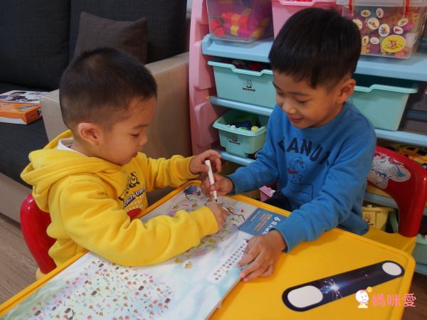 【親子天下】最火熱新書❤跟著小劉醫師，來玩性教育翻翻書 / 王宏哲全圖解教養的真相