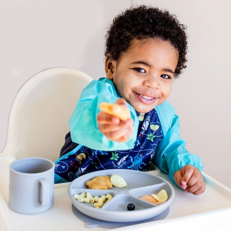 美國 green sprouts - 小綠芽超防滑寶寶學習吃飯矽膠學習餐盤-灰色