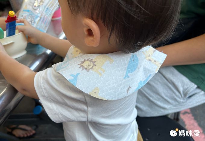 akachan honpo - 3層拋棄式圍兜20入-動物