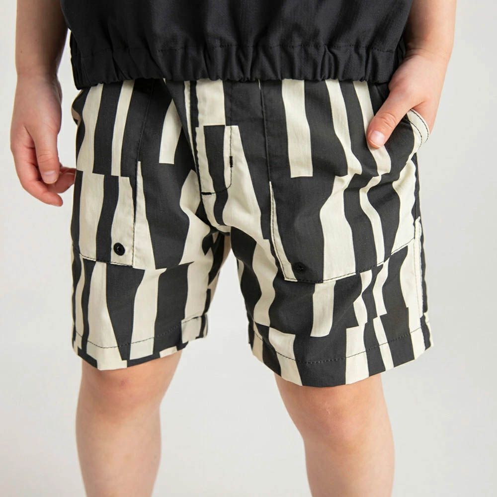 夏日必備水陸兩用短褲-條紋-黑白